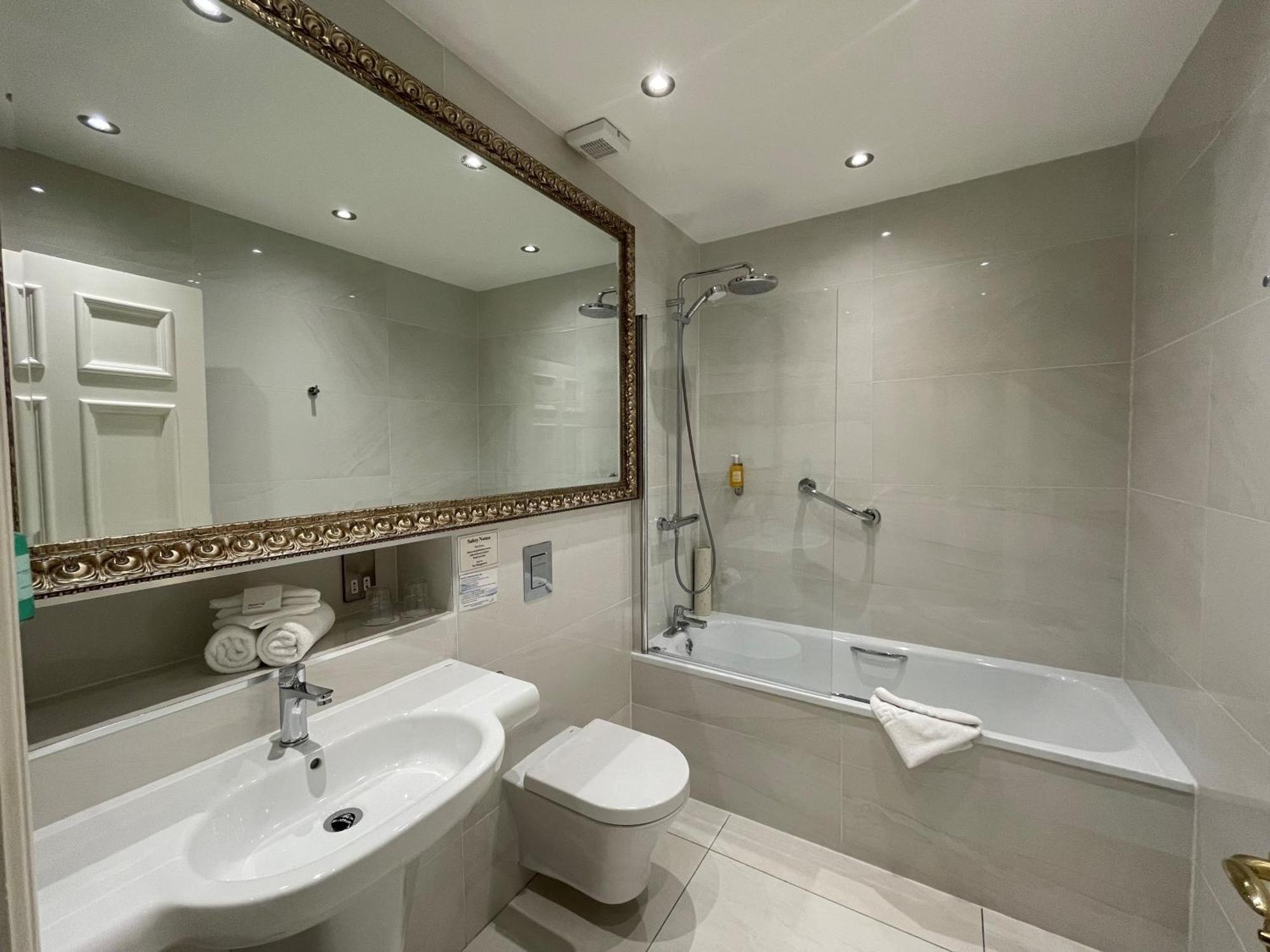 Clanard Court Hotel Athy Extérieur photo